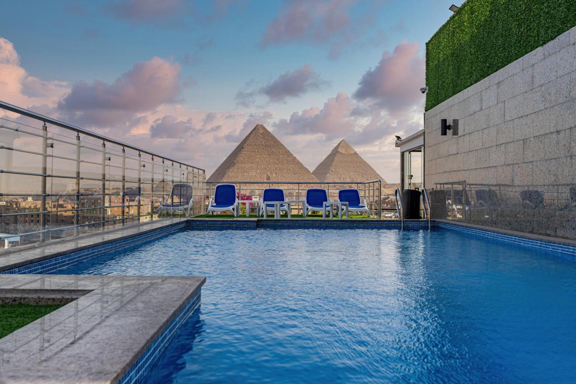 Gold'S Pyramids Hotel Al Kawm al Akhdar Exterior foto