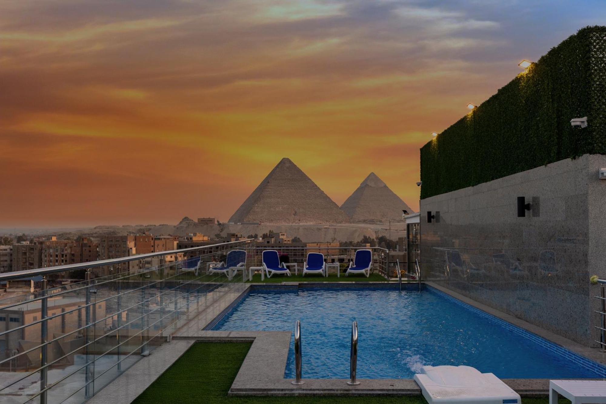 Gold'S Pyramids Hotel Al Kawm al Akhdar Exterior foto